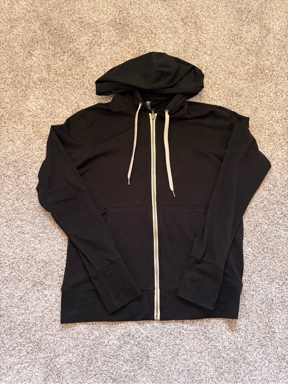 Vuori Halo Essentials Hoodie